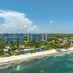 Beach Front Apartment With Beach Access Amara