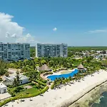 Beach Front Apartment With Beach Access Amara