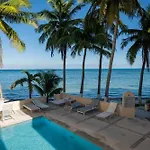 Beachfront Con Magnifica Vista