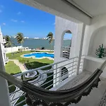 Penthouse Frente A La Laguna