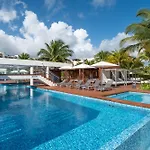 Marina Vista Retreat In Cancun La Amada