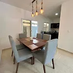 Casa Con Alberca Y Seguridad Garantizada