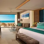 Dreams Playa Mujeres Golf & Spa Resort