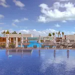 La Amada Residences Private Beach Getaway With Pools & Gym