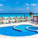 1Br In Villas Marlin, Beach Access And Pools
