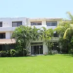 Casa Manglar