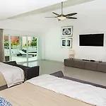 Luxury Beachfront Villa In Cozumel - Cortesstars