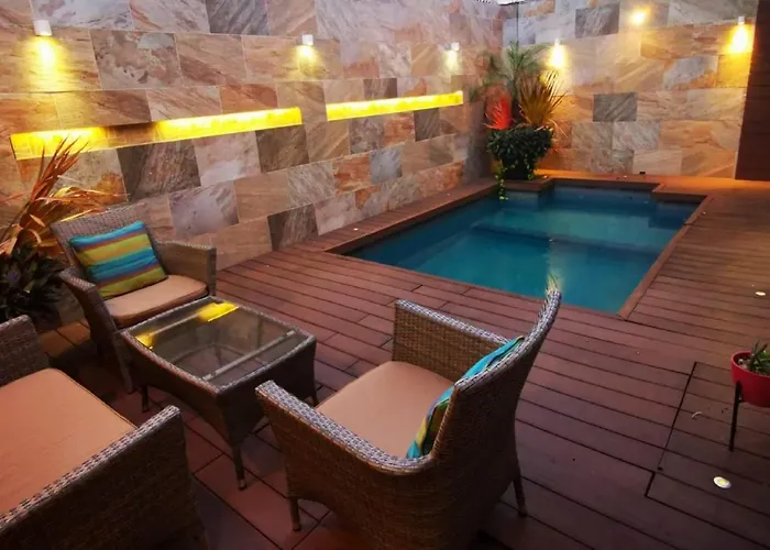 Cozy Home With Private Pool