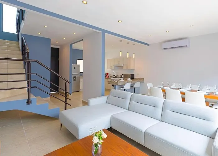 Fantastica Casa Con Alberca,Tvs, Netflix, Y A/A
