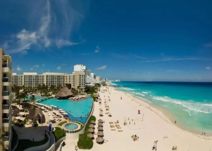 Enjoy The Cancun Area With The Family In This Family Friend 2Bd Resort Condo With Amenities