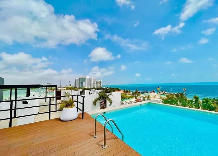 Apt With Boulevard View & Roof Top
