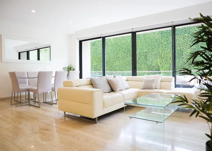 Modern Apt With Balcony & Pool, Marina Puerto