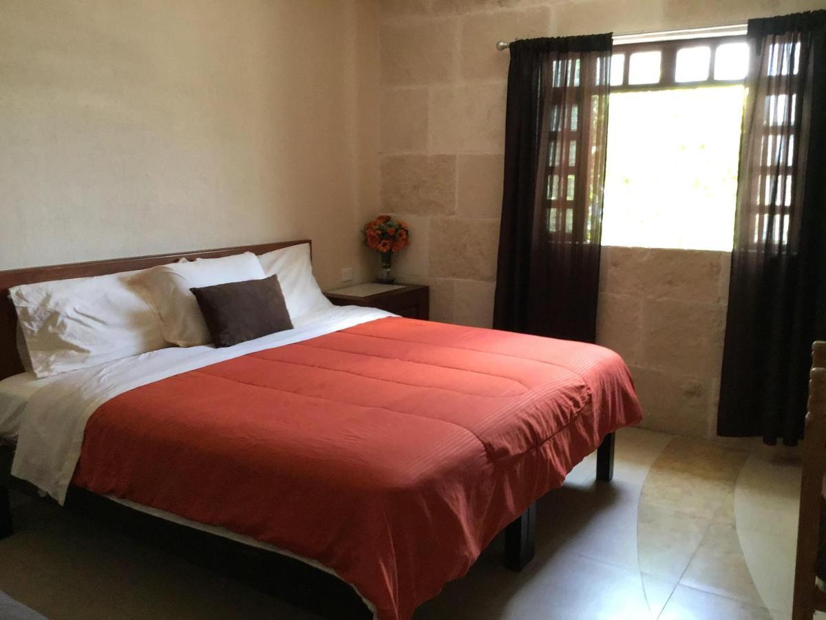 Pecarí Bed and breakfast