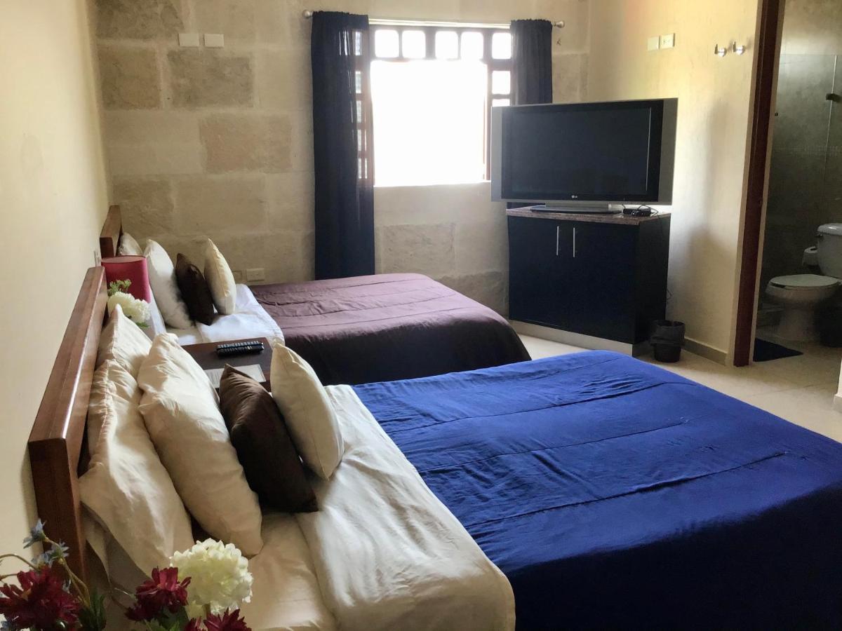 Pecarí Bed and breakfast