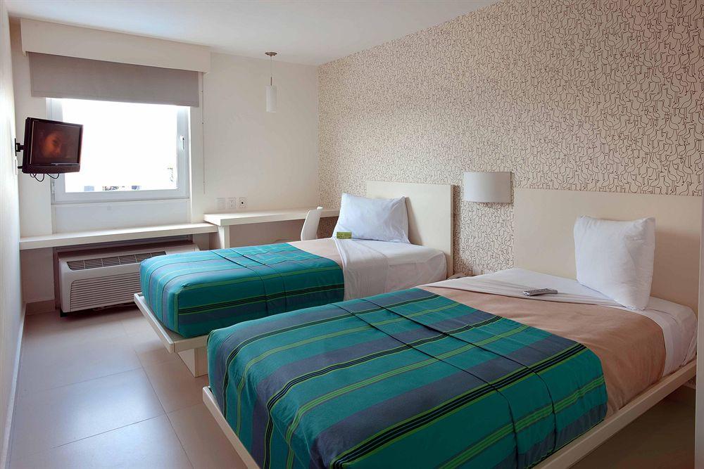 Hotel Express Junior By Marriott Cancún