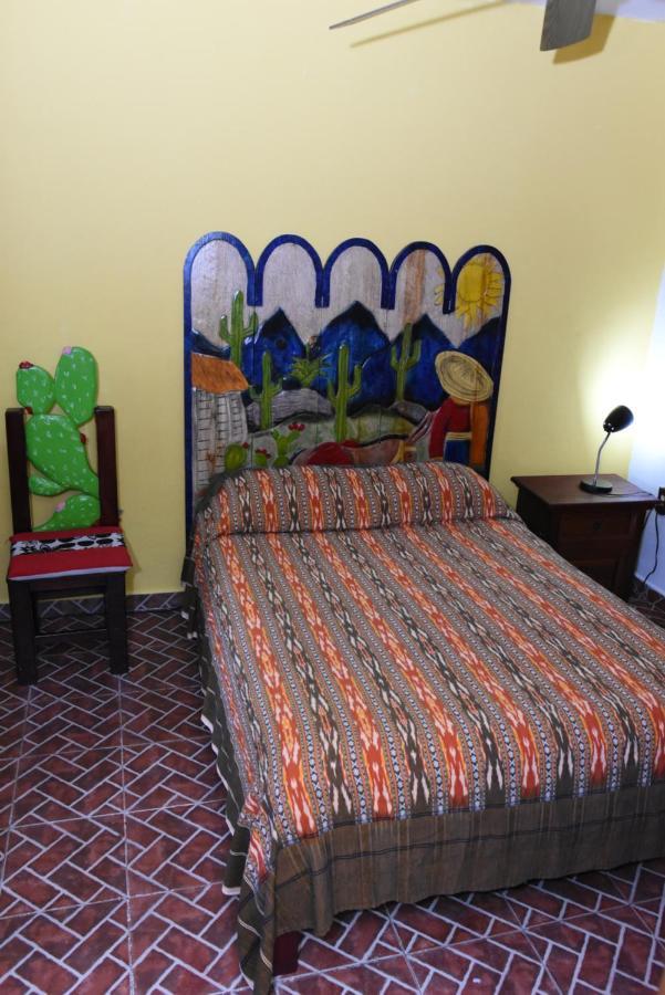 Cancun Guest House Inn *