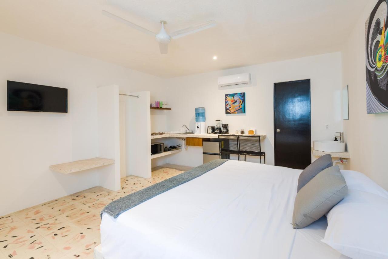 Art Apartment Cancun
