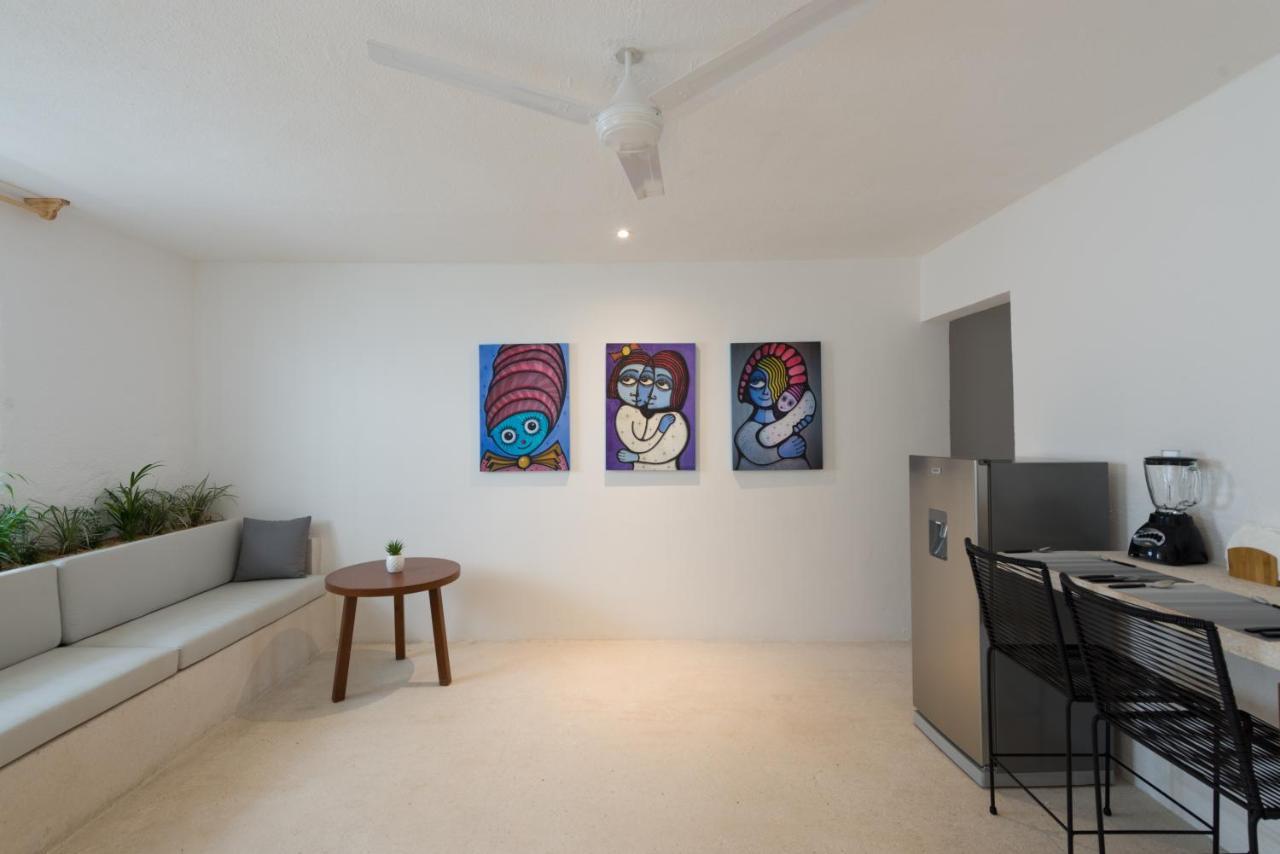 Art Apartment Cancun