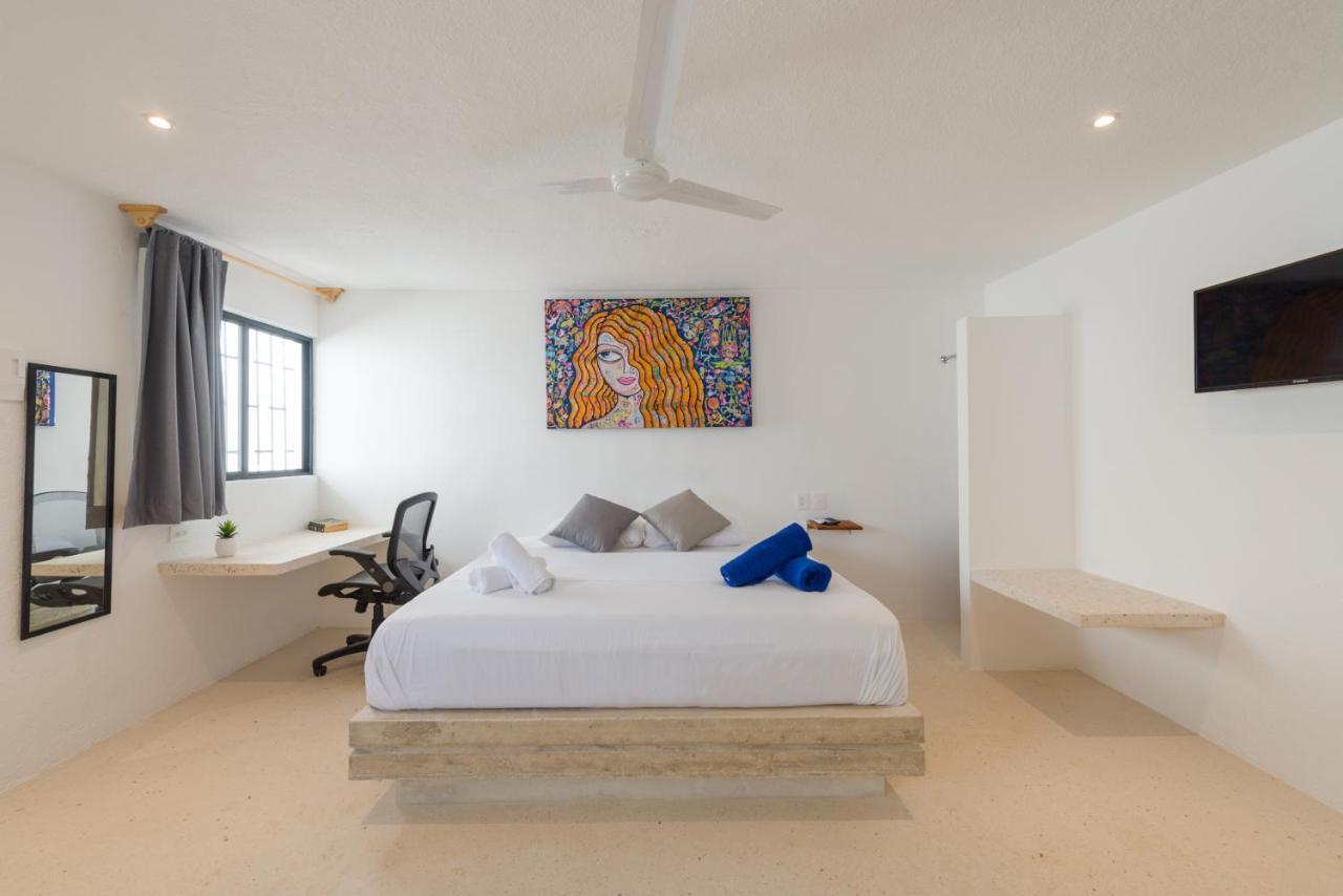 Art Apartment Cancun