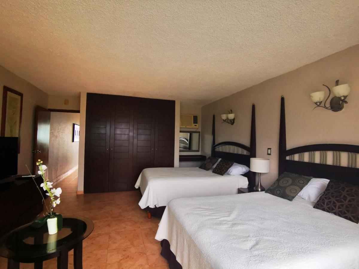 Brisas Beachfront In Zone Apartamento Cancún