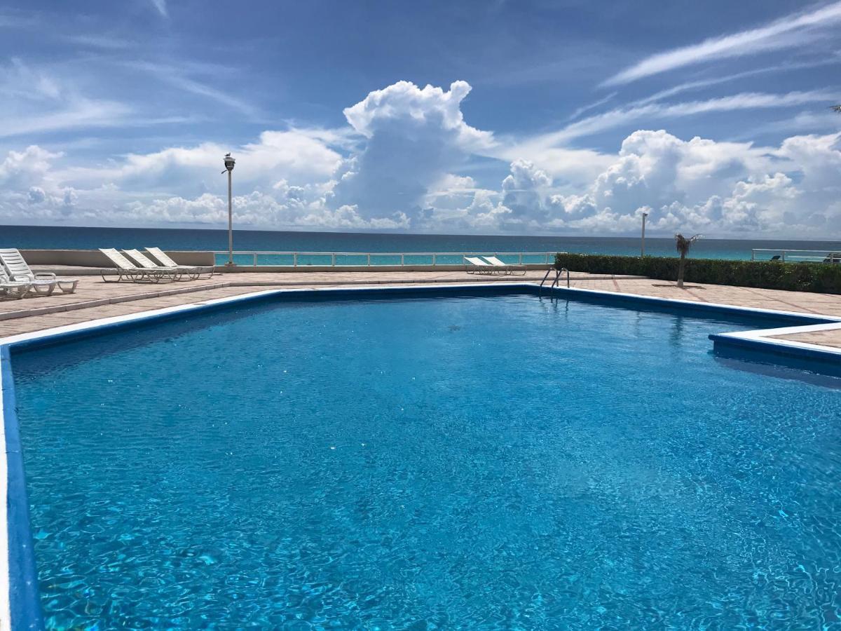 Beach&ocean Front Brisas Zona Hotelera Apartamento *