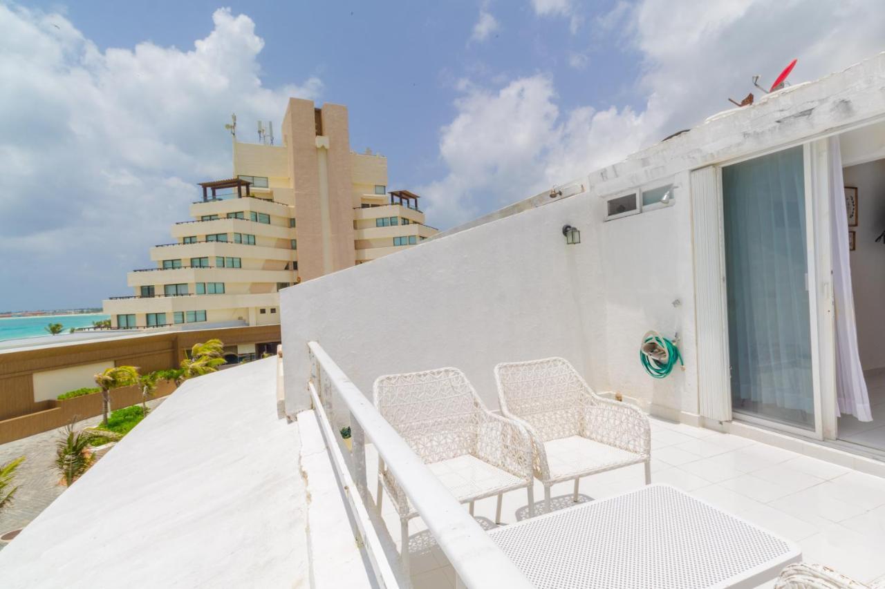 Penthouse Ocean Front, Steps To The Beach
