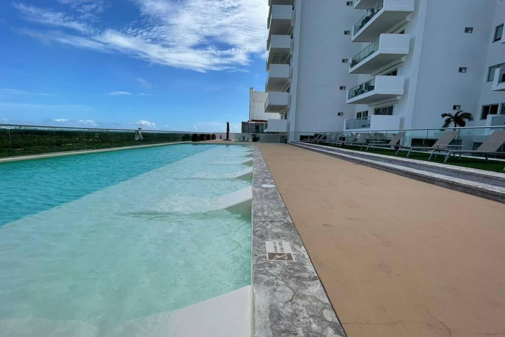 Malecon Americas By Andiani Travel Cancun