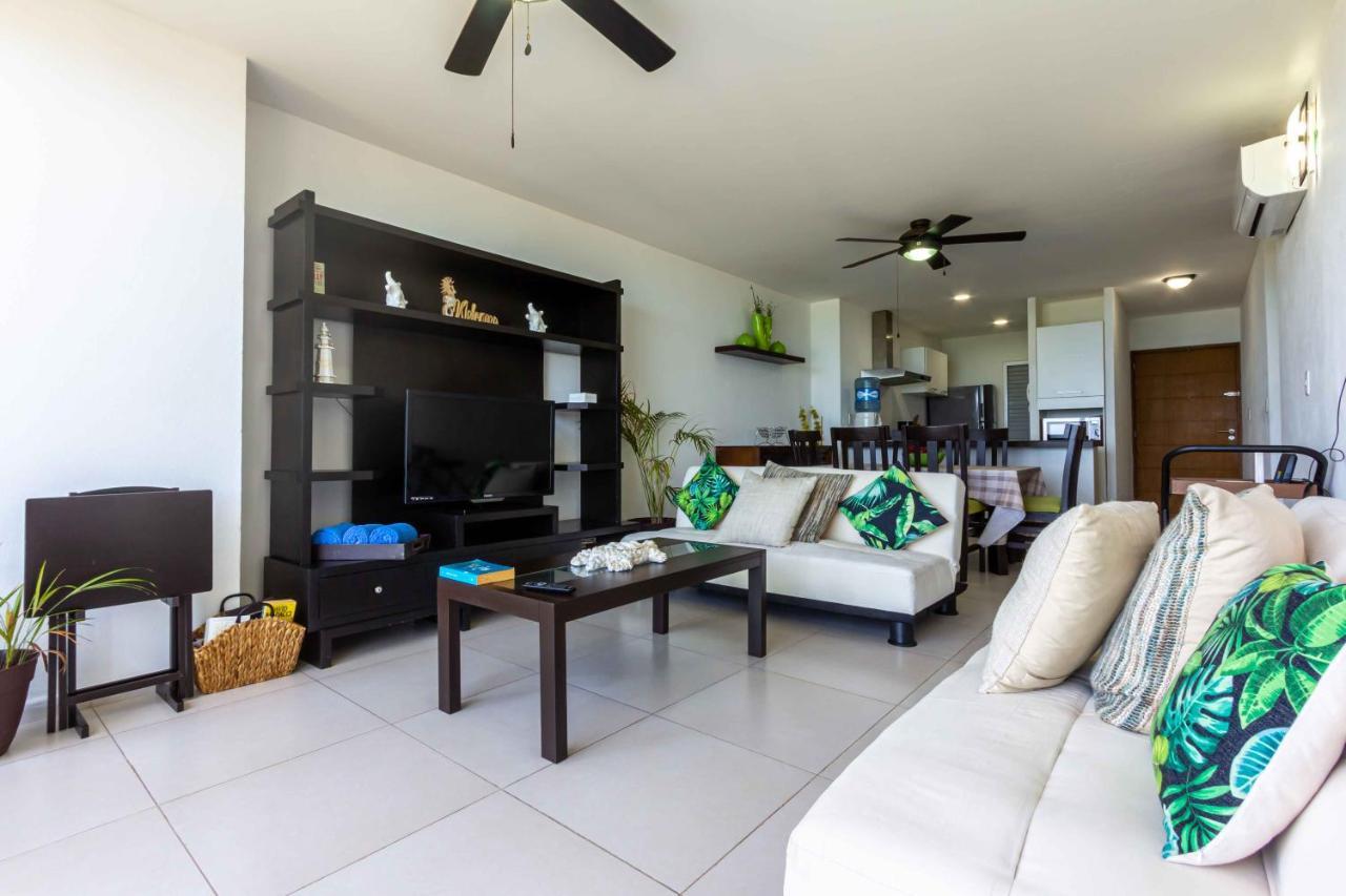Amara Beachfront By The Sea *