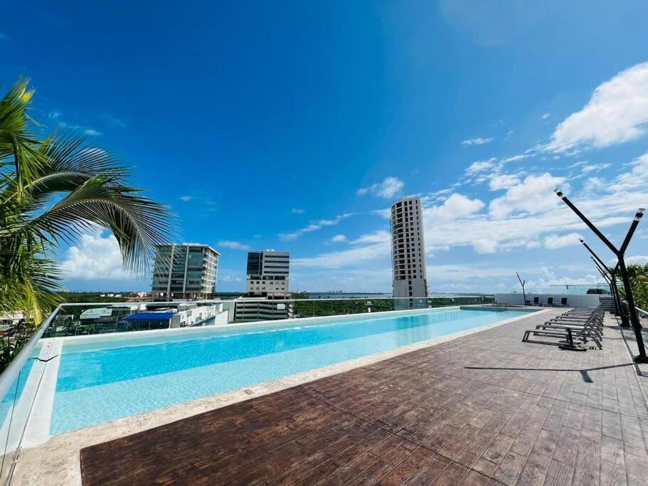 Amazing View 2 Bedroom Apto,5 Min To Hz,malldownstairs Ny1601 *