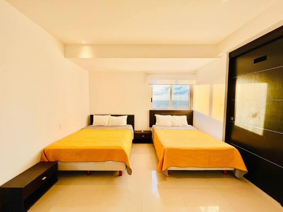 Amazing View 2 Bedroom Apto,5 Min To Hz,malldownstairs Ny1601 * Cancún