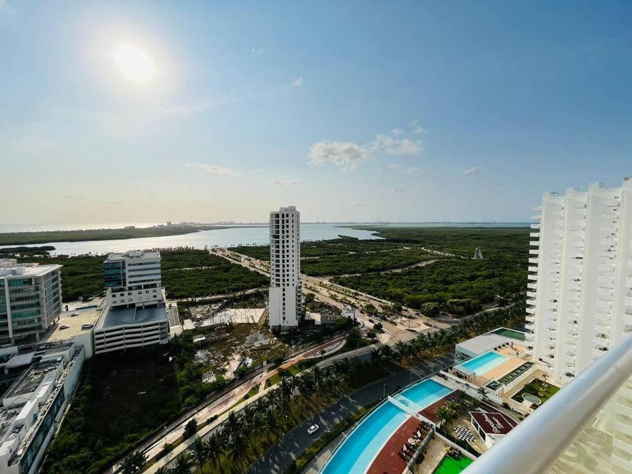 Amazing View 2 Bedroom Apto,5 Min To Hz,malldownstairs Ny1601 Apartamento *