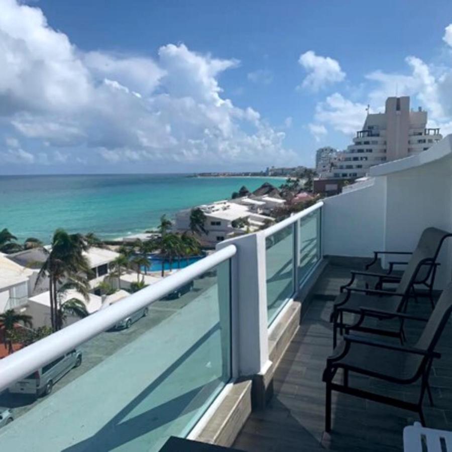 Espectacular Penthouse Con Piscina Y Vista Al Mar En Apartamento