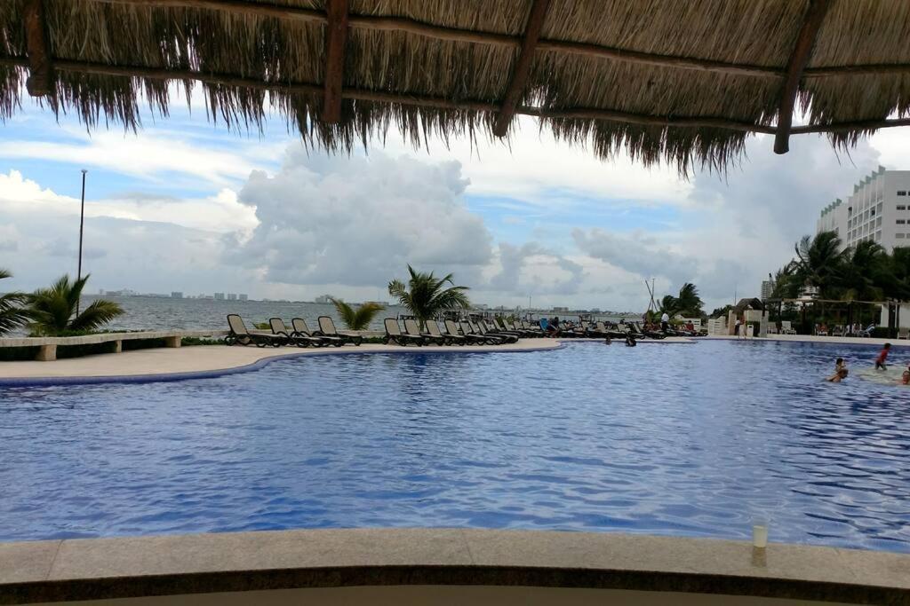 Apartamento Hermoso De 2 Frente Al Caribe *
