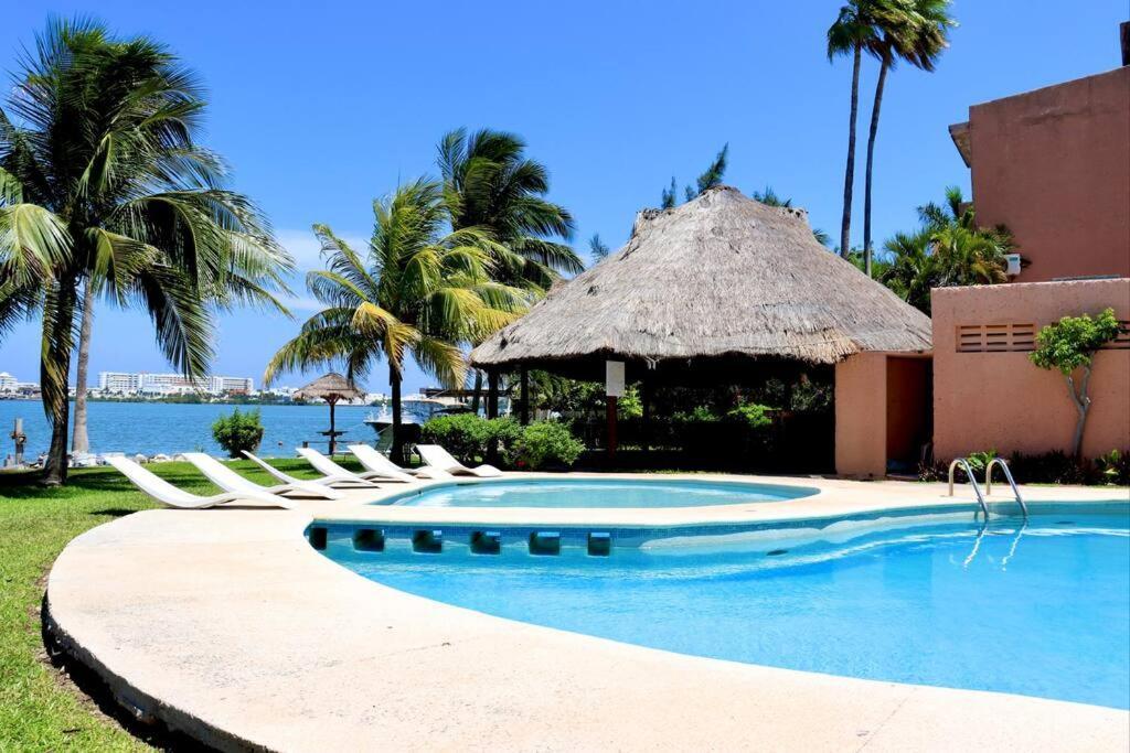 Apartamento Relaxing View 2br Apto 15min Walking To The Genc3 Cancún