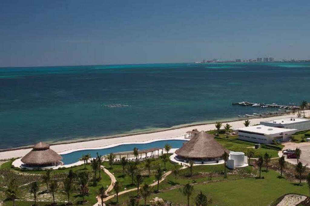 Apartamento Hermoso De 2 Frente Al Caribe Cancún