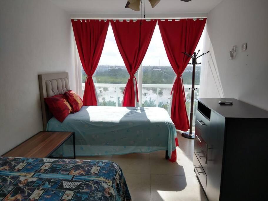 Hermoso De 2 Frente Al Caribe Apartamento Cancún