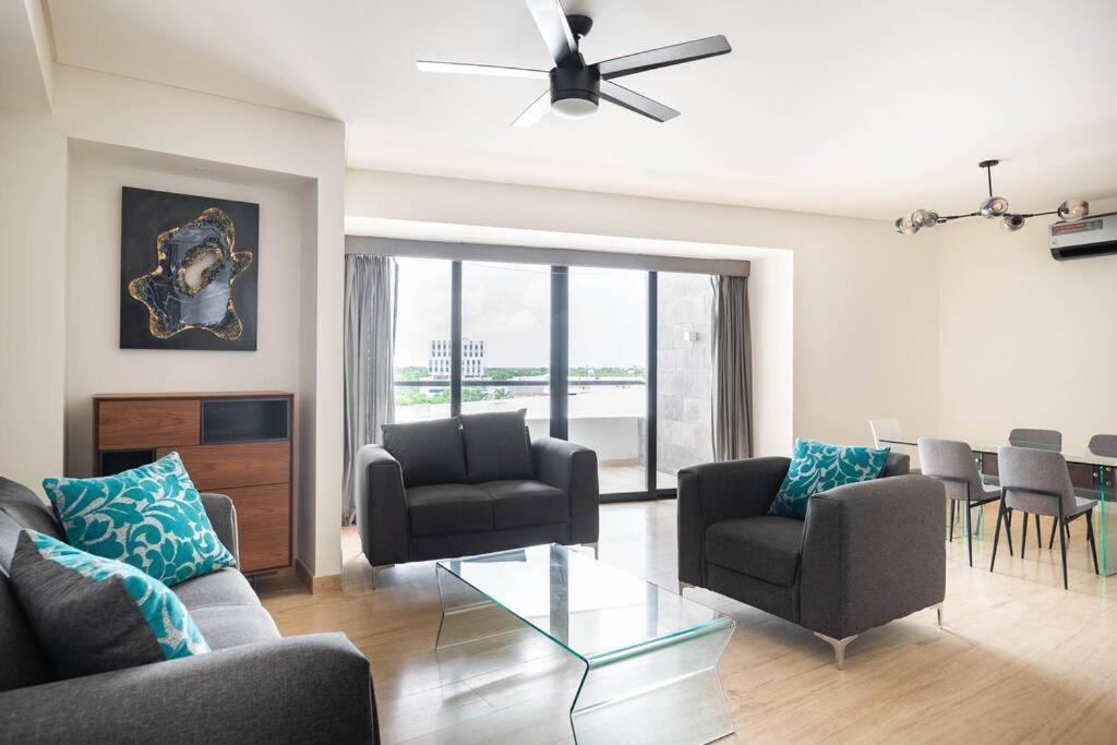 Premium By Cumbres Tw * Cancún