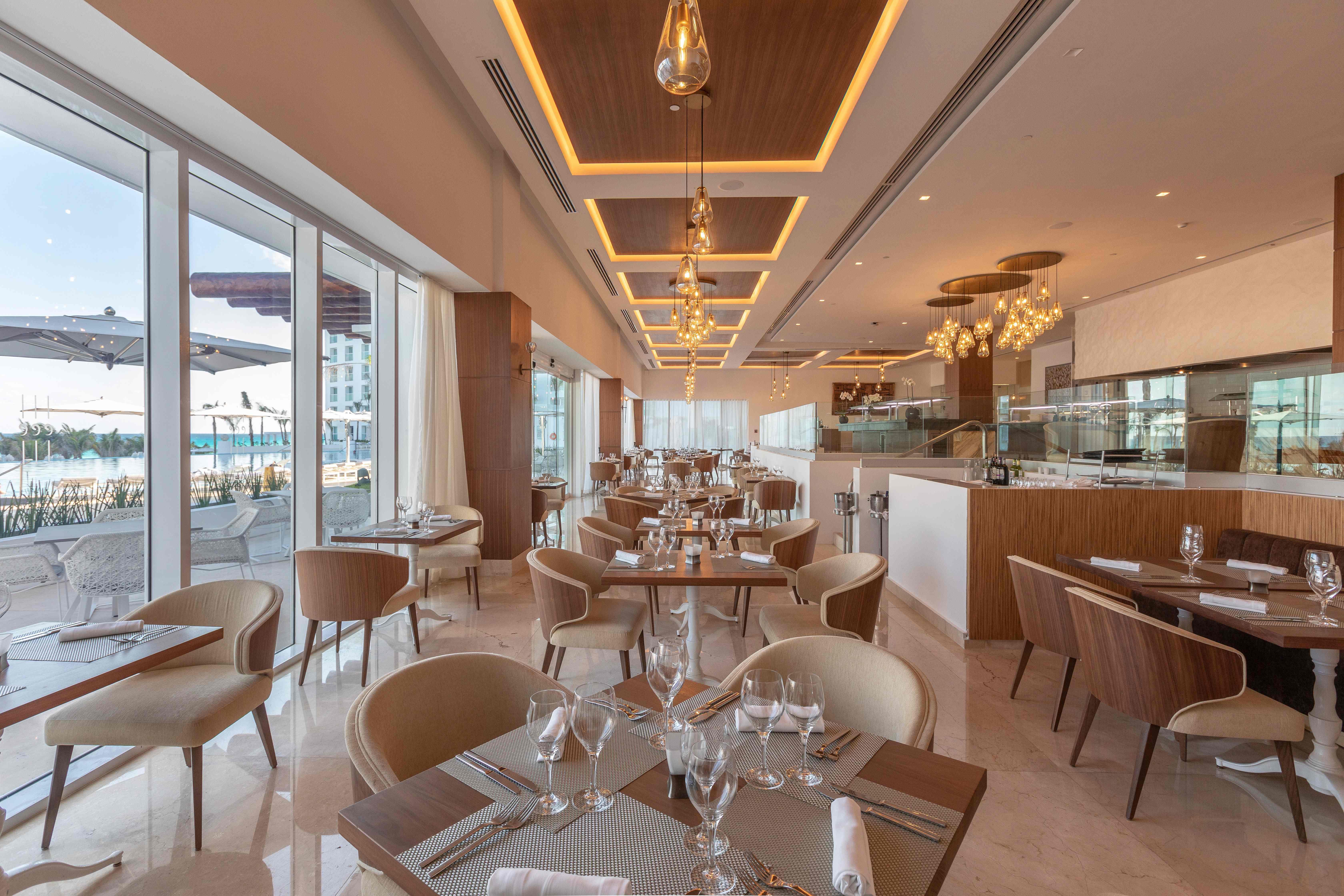 Le Blanc - Adults Only -
