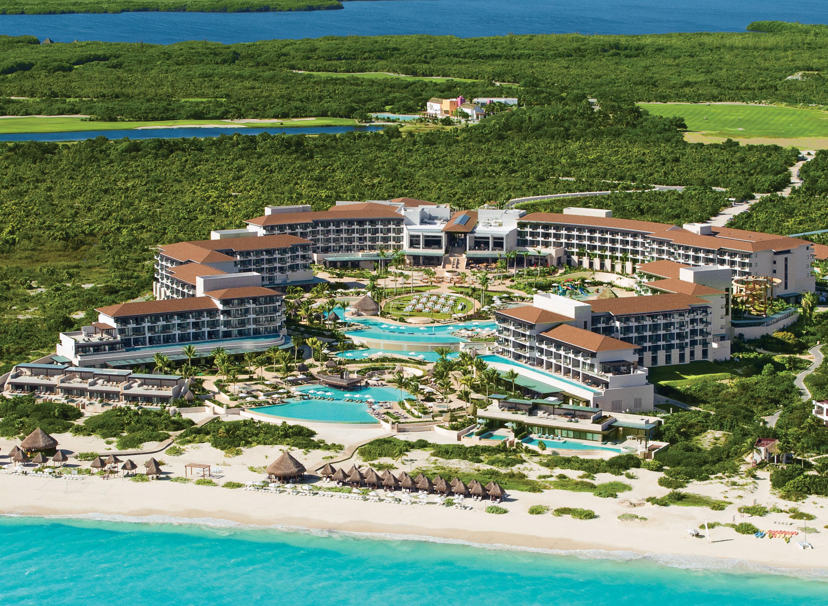 Resort Dreams Playa Mujeres Golf &