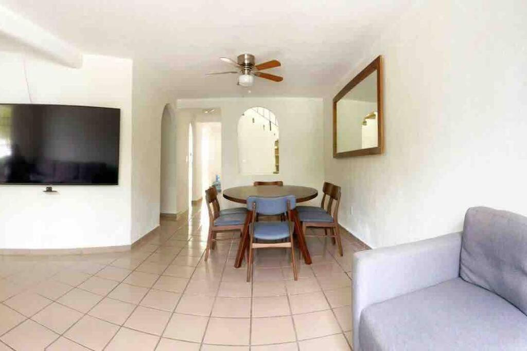Casa De 2 Recs En Condominio Tranquilo Con Piscina * Cancun