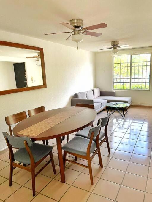 Holiday home Casa De 2 Recs En Condominio Tranquilo Con Piscina Cancun