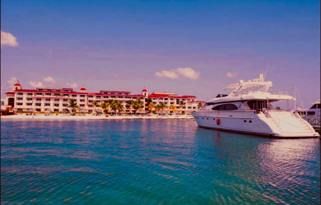 Punta Me Beautiful Beach Front In The & Waterpark * Cancún