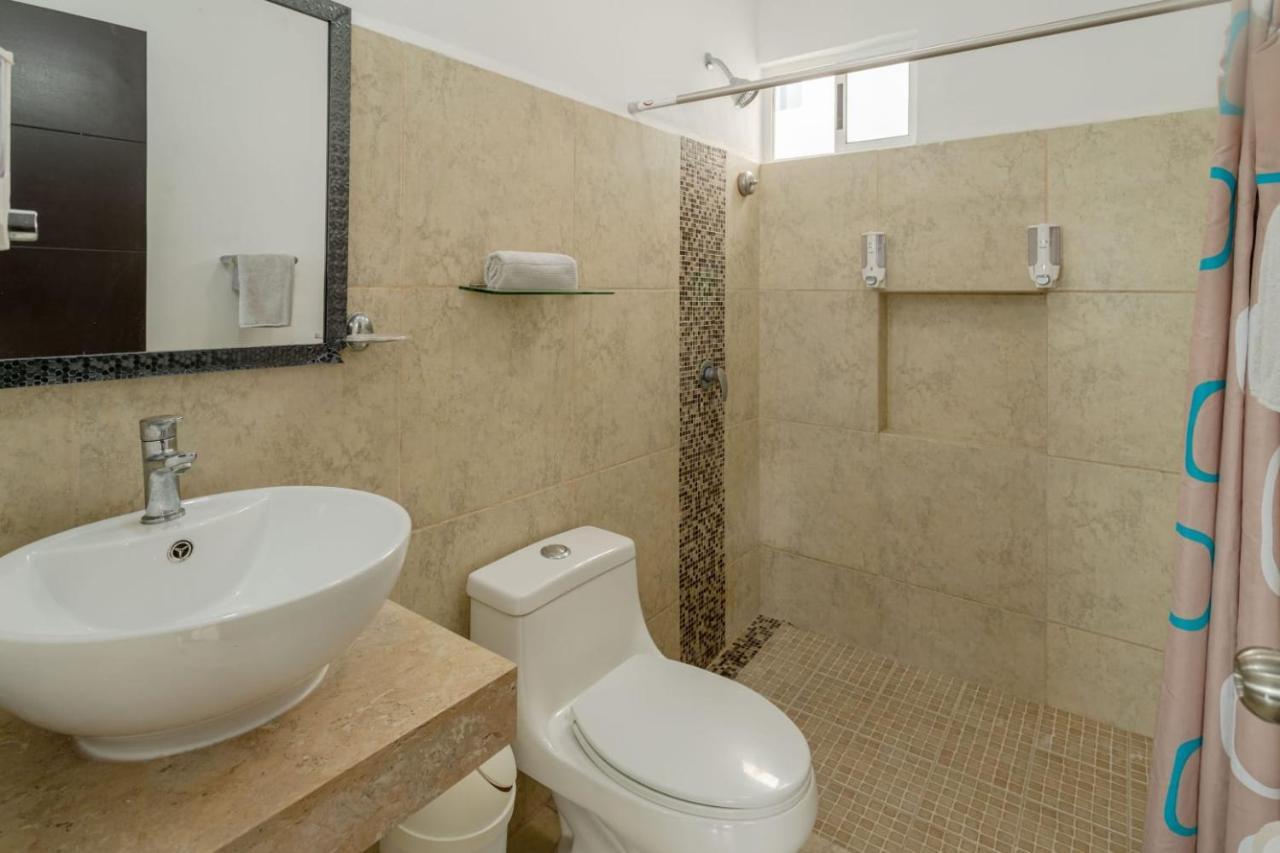 Exclusive Building 6 People 3 Cable Televisions 2 Swimming Pools Balcony, Сasa de vacaciones Cancún