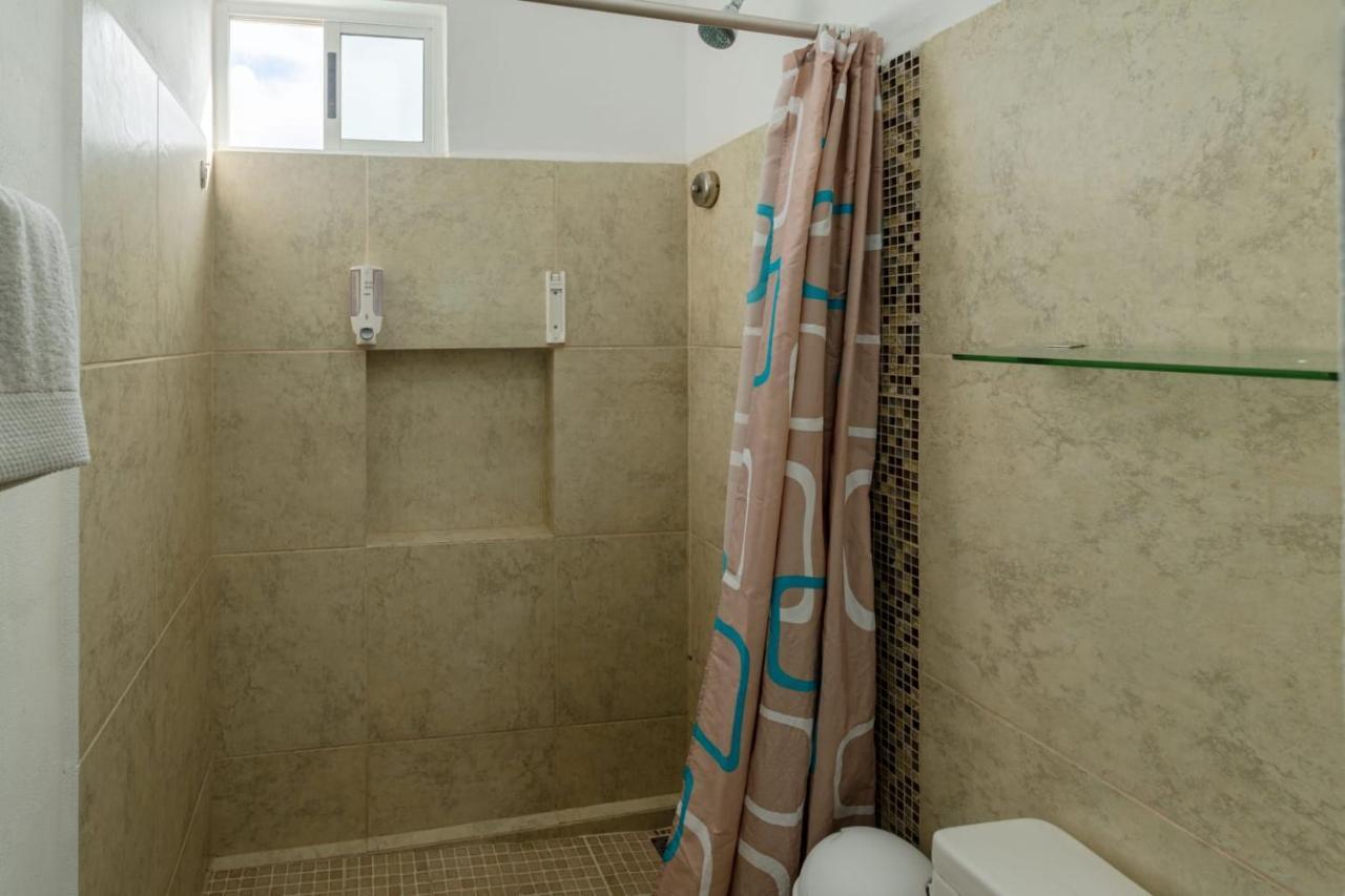 Сasa de vacaciones Exclusive Building 6 People 3 Cable Televisions 2 Swimming Pools Balcony, Cancún