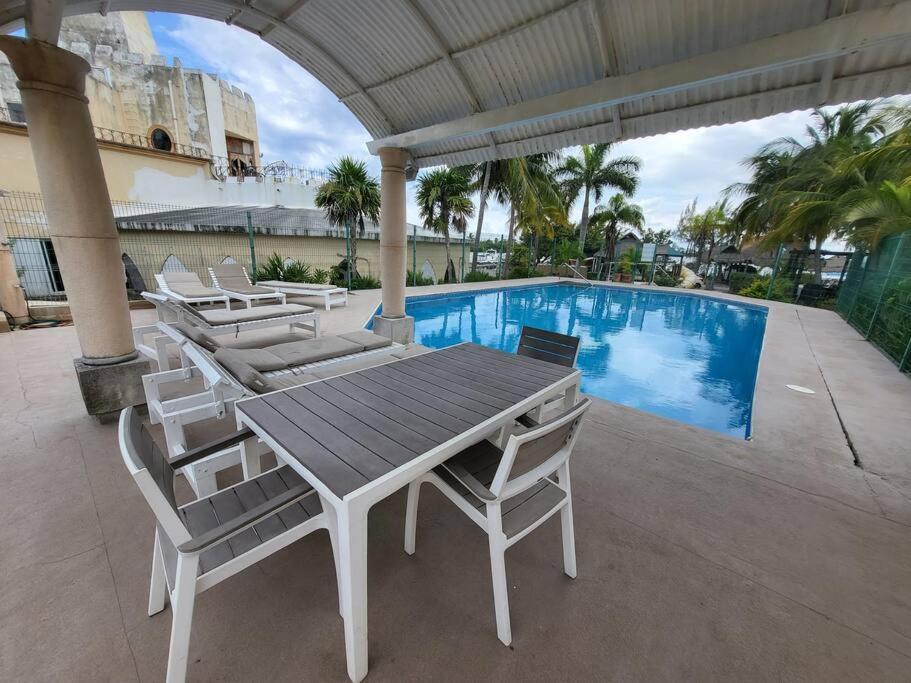 3 House At Side Of The Lagoon Cancún