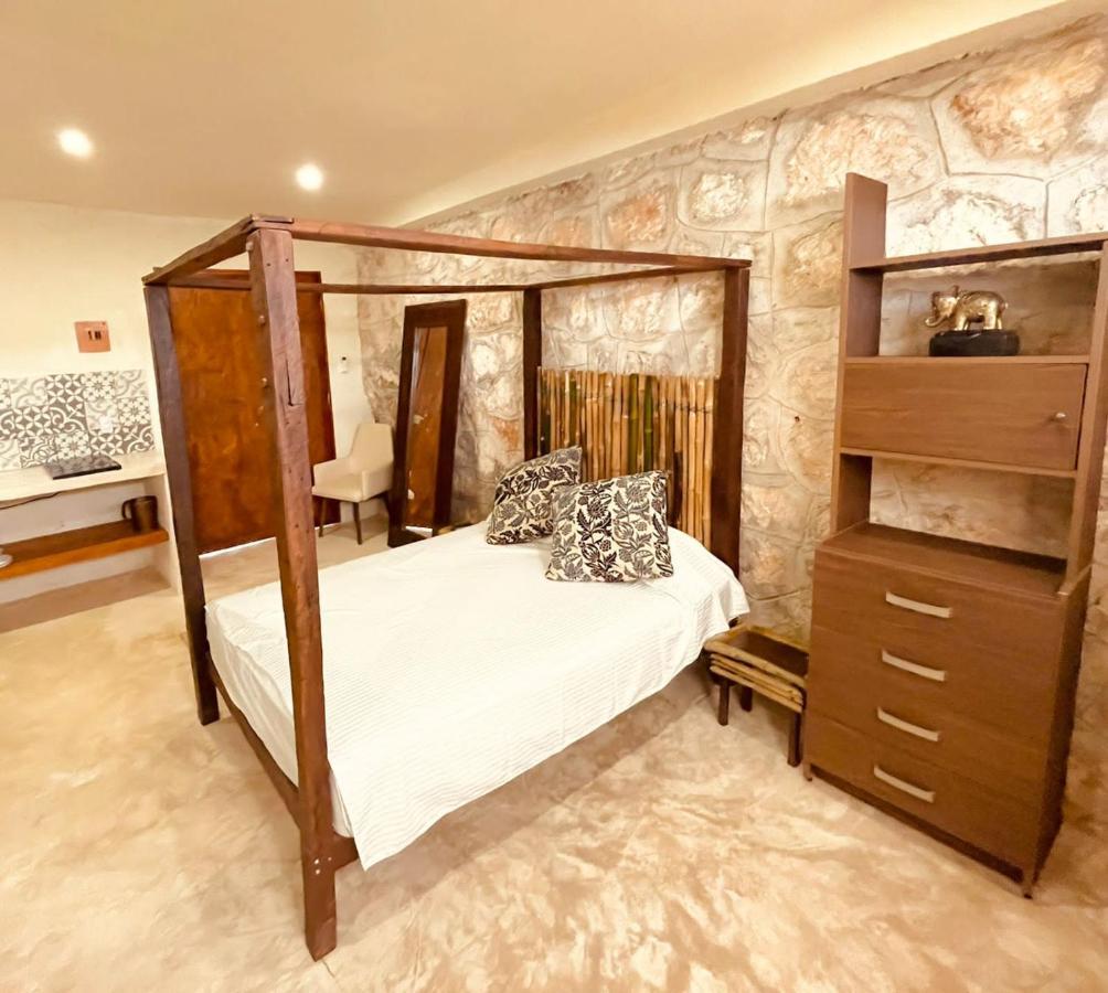 Hotel Marabu *