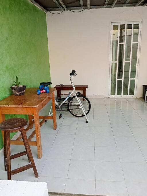 Casa Agradable Con Patio, Seguridad 24/7 Centrica *