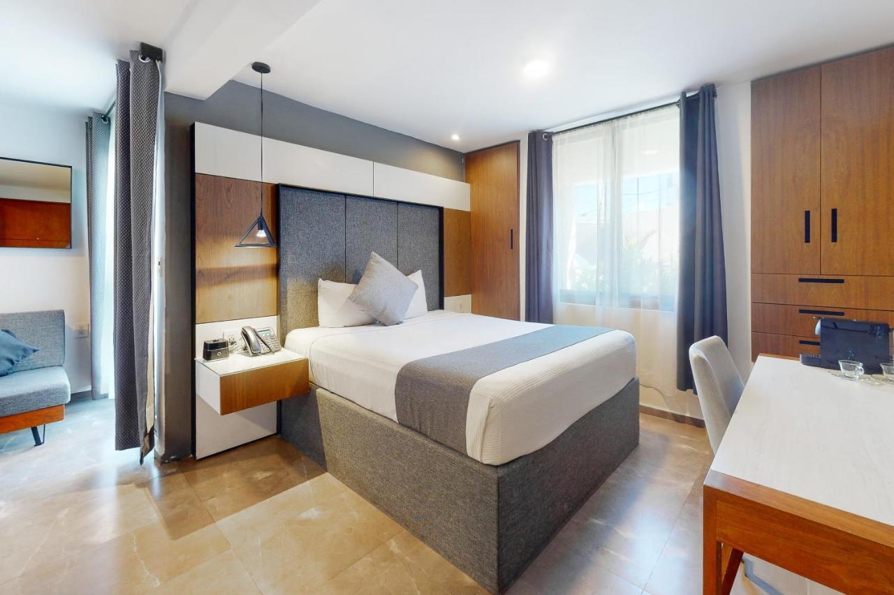 Seven Boutique #1 * Cancún