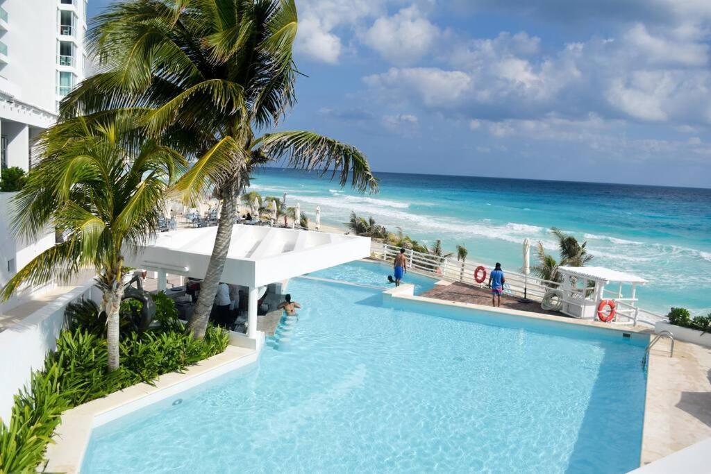 Hermoso Estudio Frente Al Mar, Balcon, Gym 3504 Apartamento *