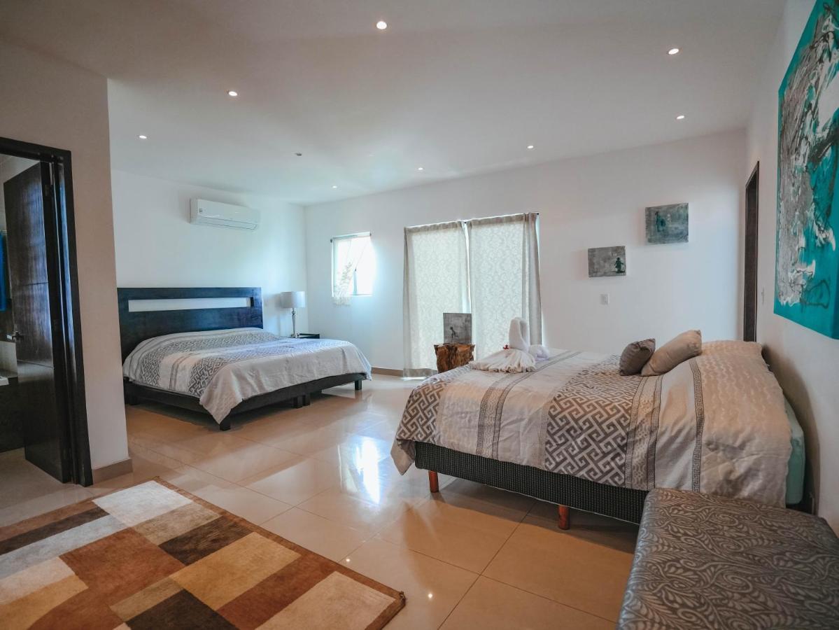 Spacious Modern House Сasa de vacaciones Cancún